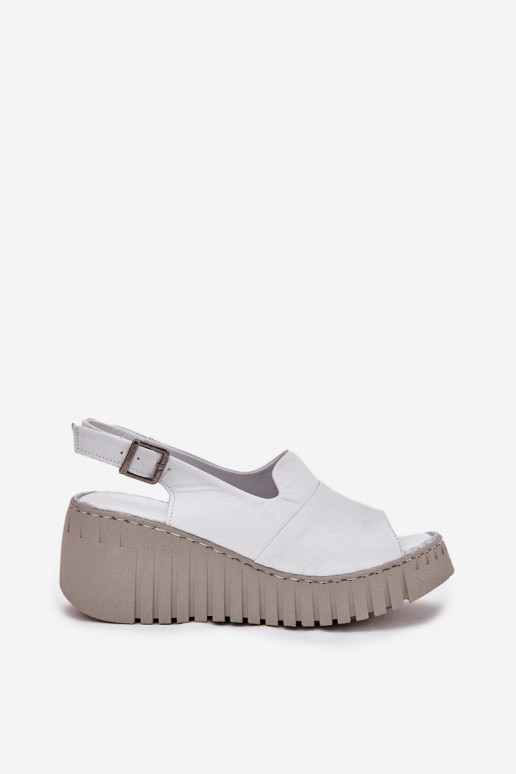 Sandales pour femmesActivéturalnej Skóry avec une plateforme Artiker 54C0786 couleur blanche