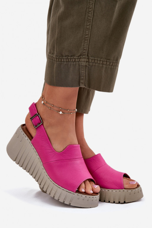 Sandales pour femmes avec éléments en cuir naturel sur plateforme de couleur rose Artiker 54C0789