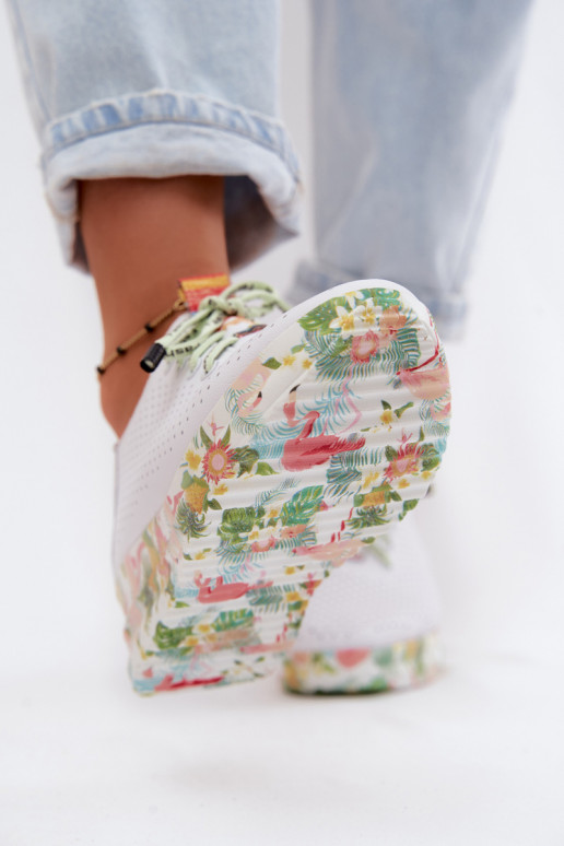 Peau chaussures avec une plateforme Artiker 58C0598 couleur blanche