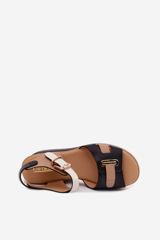 Sandales pour femmes Féminin avec une plateforme avec des bandes Artiker 58C0316 beige-couleur noire