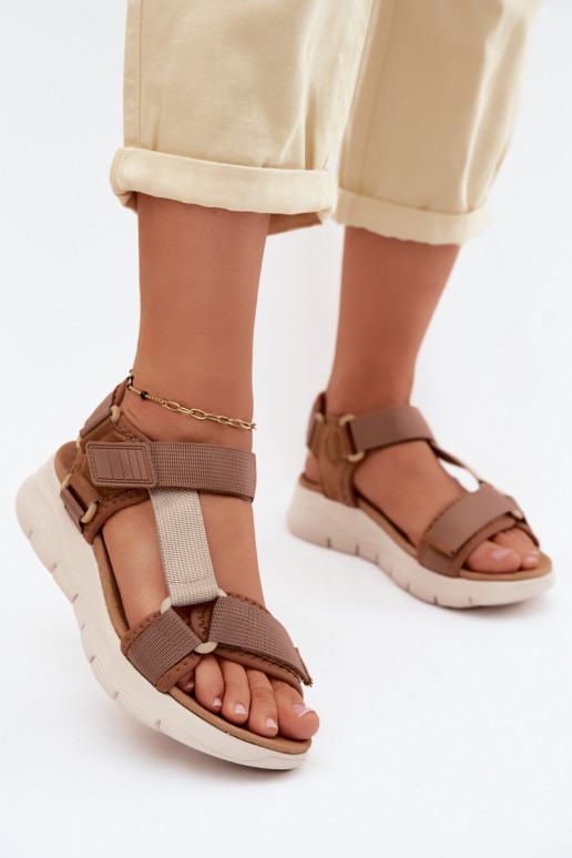 Style sportif Sandales pour femmes Artiker 58C1231 marron