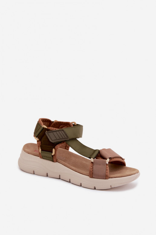Style sportif Sandales pour femmes Artiker 58C1232 couleur verte