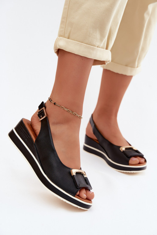 Sandales pour femmes Féminin avec une plateforme avec boucles Artiker 58C0086 couleur noire
