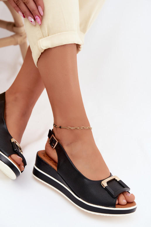 Sandales pour femmes Féminin avec une plateforme avec boucles Artiker 58C0086 couleur noire
