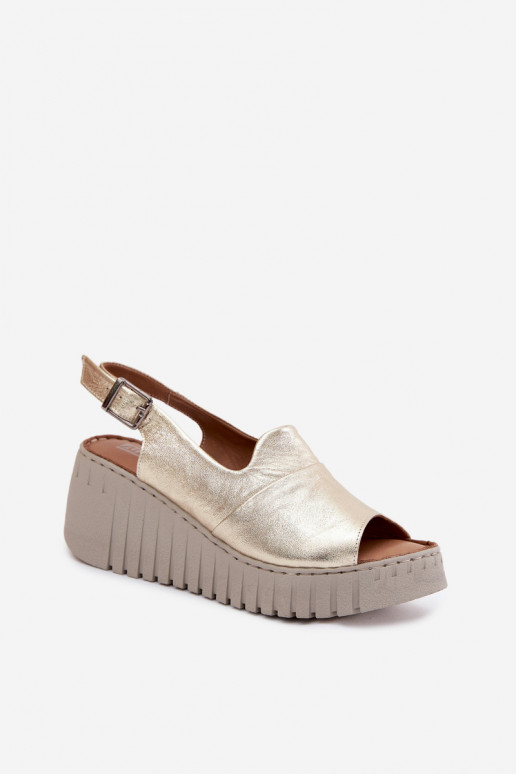Sandales pour femmesActivéturalnej Skóry avec une plateforme Artiker 58C3368 couleur dorée