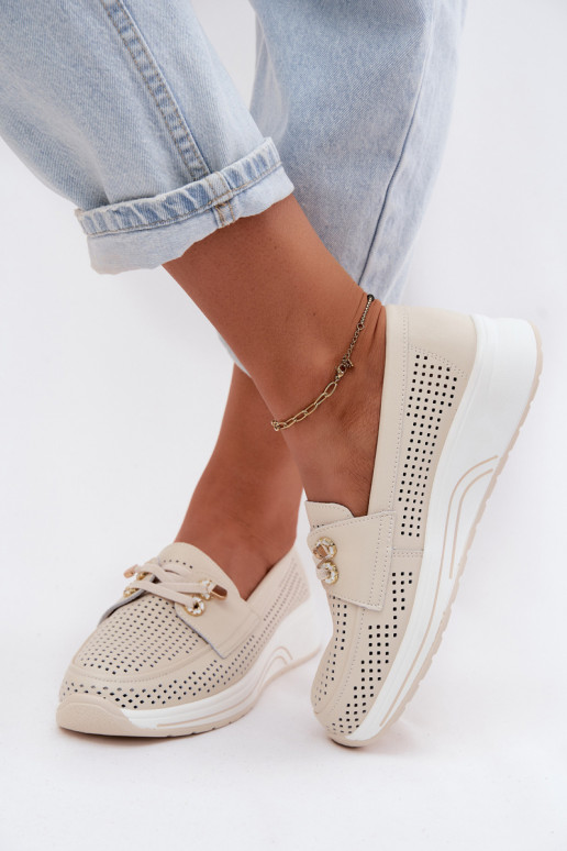 Chaussures à enfiler avec éléments découpés en cuir naturel Artiker 58C0478 couleur sable