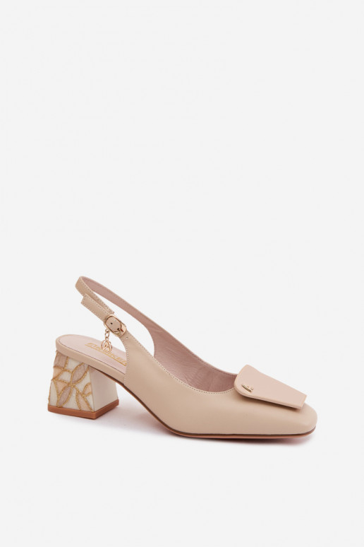 Chaussures en cuir à talons et ornements Artiker 58C0672 couleur sable