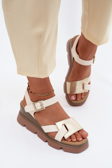 Sandales pour femmes Féminin avec une plateforme Artiker 58C0312 beige-couleur dorée