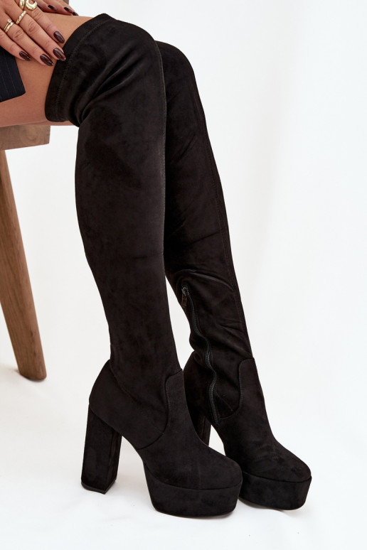 Bottes longues noires en simili daim avec talons Amareen