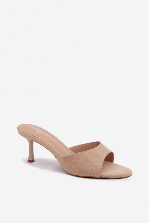 Chaussons en daim synthétique sable avec talons fins Melissea