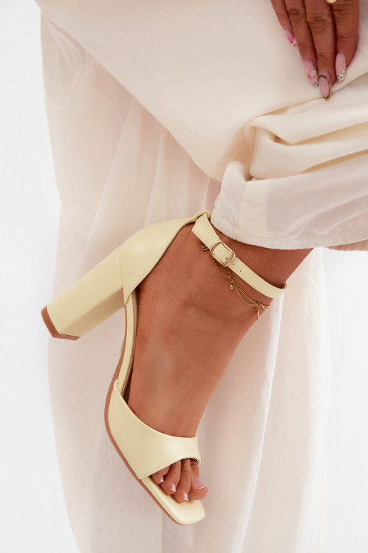 Sandales à talons hauts jaunes pour femmes en cuir verni Melvra