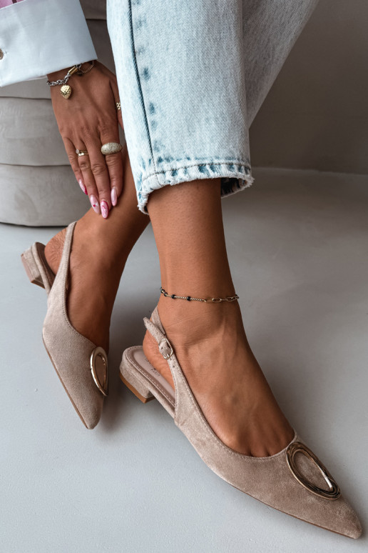 Sandales pour femmes avec un talon large et des ornements couleur sable par Sparkle