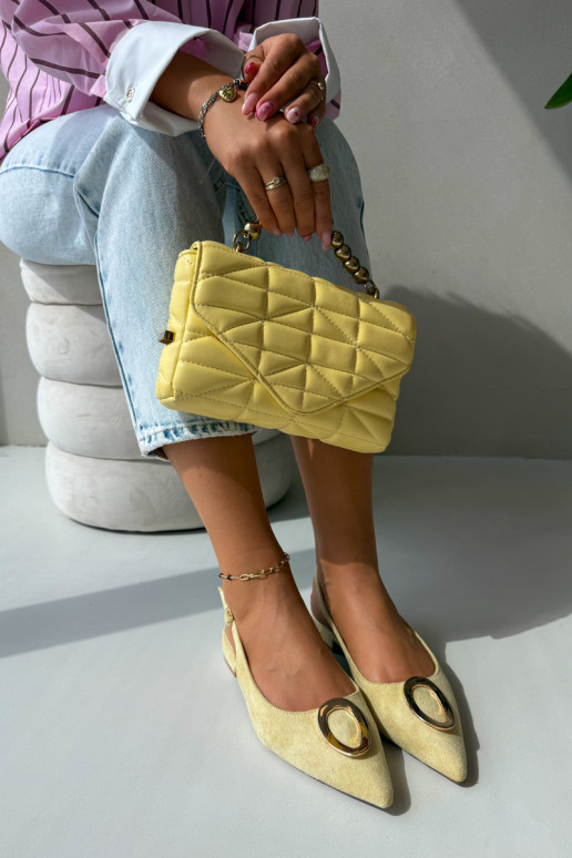 Sandales pour femmes avec un talon large et des ornements de couleur jaune par Sparkle