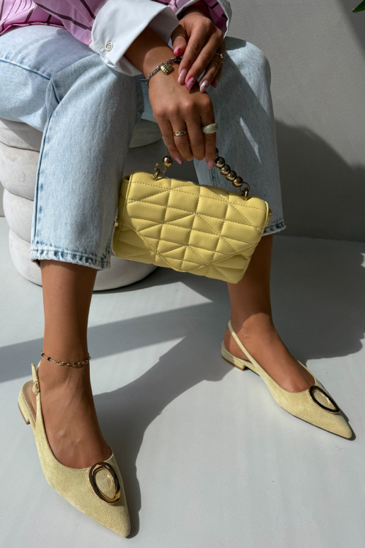 Sandales pour femmes avec un talon large et des ornements de couleur jaune par Sparkle