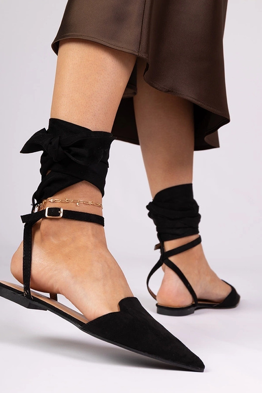 Mules noires à talon plat Mella