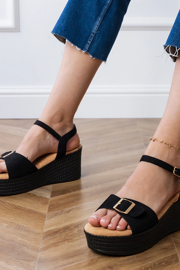 Sandales pour femmes noires avec boucle décorative Sarni