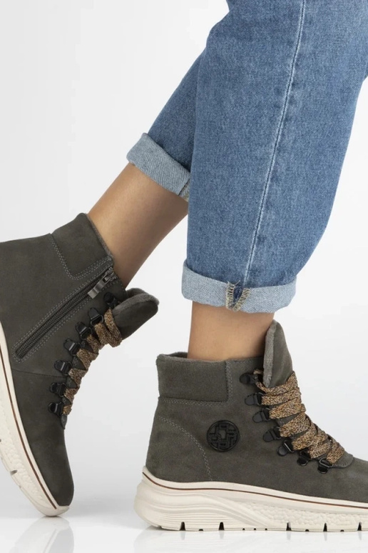 Bottines grises en daim naturel avec lacets décoratifs Grega