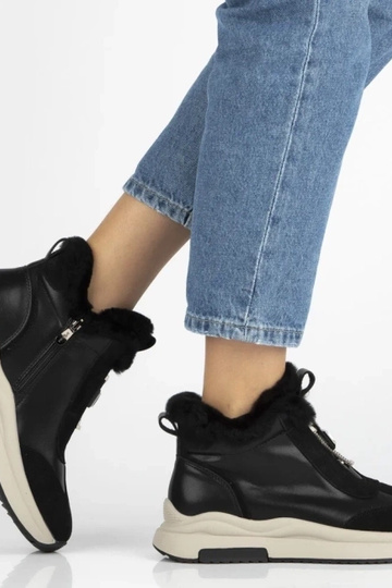 Bottines noires en cuir naturel avec fourrure Dorie 2