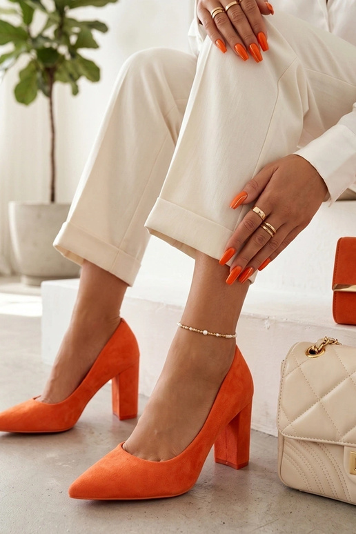 Sandales orange en daim synthétique sur un talon Alyssa