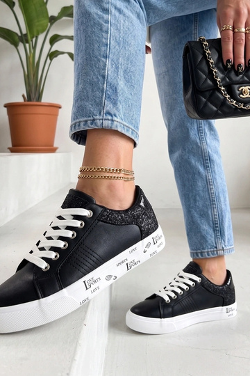 Sneakers noirs avec inserts décoratifs Layla 2