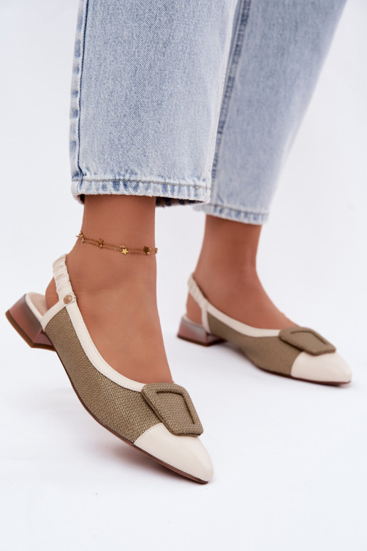 Sandales pour femmes avec boucles décoratives couleur sable
