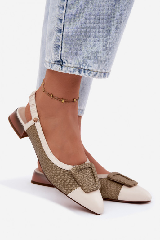 Sandales pour femmes avec boucles décoratives couleur sable