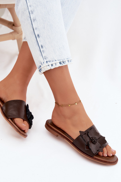 Chaussons en cuir pour femmes avec ornements Zazoo 40477 couleur chocolat