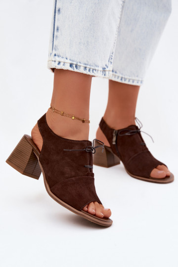 Escarpins en cuir élégants avec des détails stylés Zazoo 40523 couleur chocolat 2