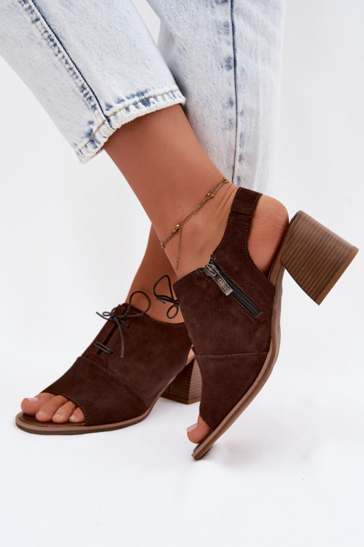 Escarpins en cuir élégants avec des détails stylés Zazoo 40523 couleur chocolat