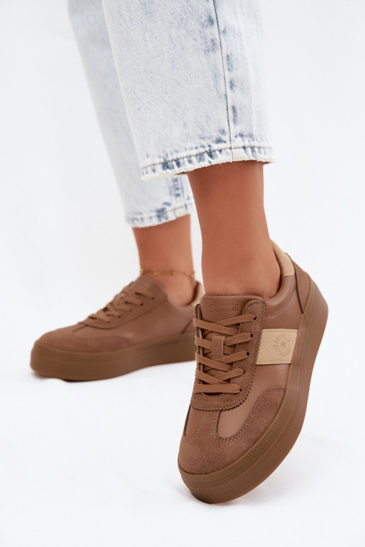 Baskets pour femmes avec plateforme Big Star UU274015 en couleur marron