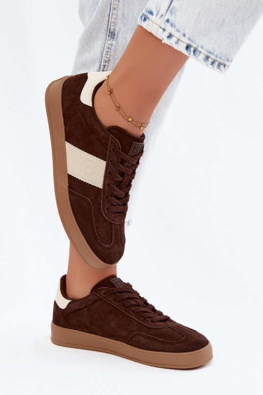 Baskets pour femmes en daim synthétique Big Star UU274008 en couleur chocolat