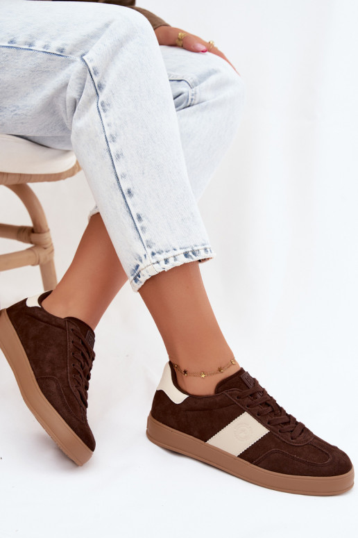 Baskets pour femmes en daim synthétique Big Star UU274008 en couleur chocolat