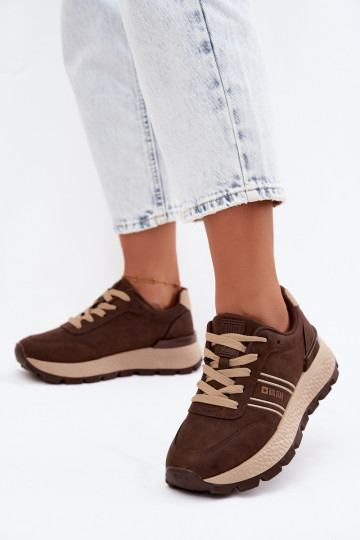 Baskets pour femmes avec plateforme Big Star UU274040 en couleur chocolat