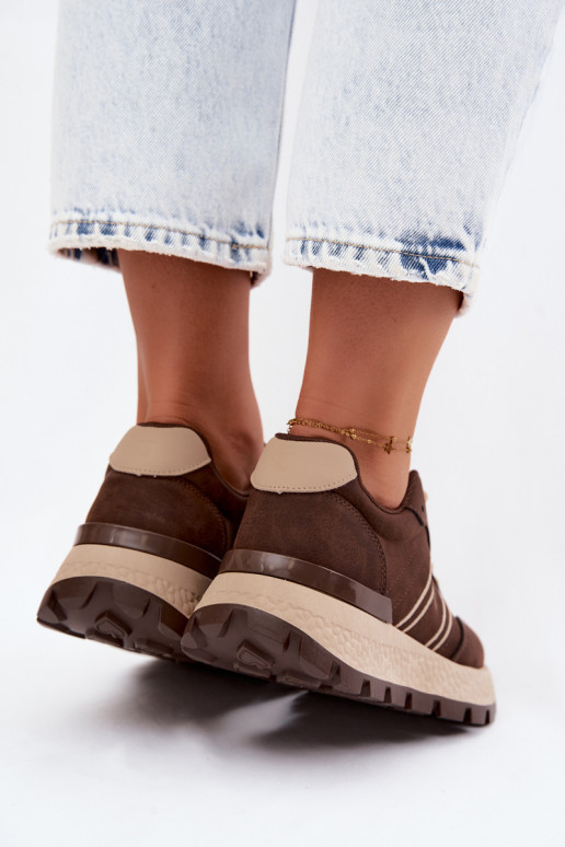 Baskets pour femmes avec plateforme Big Star UU274040 en couleur chocolat