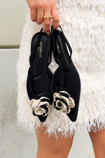 Sandales pour femmesDekoracją Imitacja en daimu couleur noire Gardenia