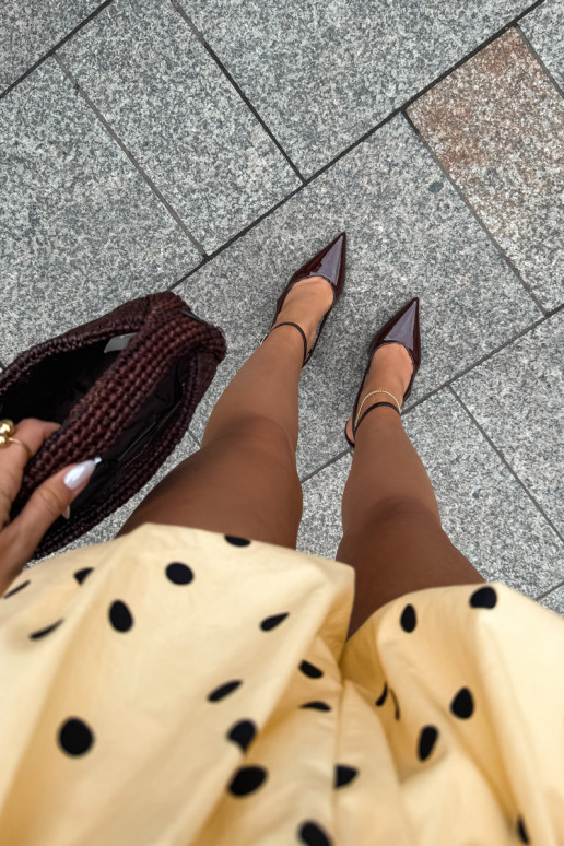 Escarpins avec effet laqué en simili cuir CzekoladoĮe Fionnel
