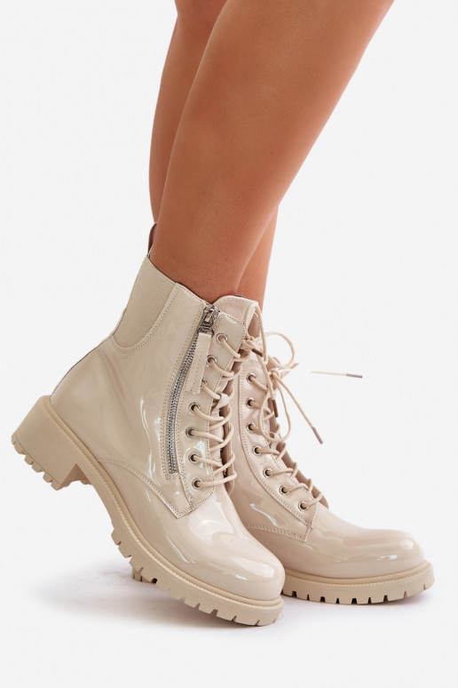 Bottines de travail couleur sable avec effet verni Ravanthia