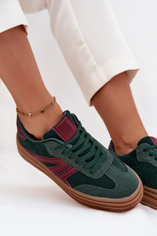 Chaussures de sport en velours vertes avec plateforme Skye