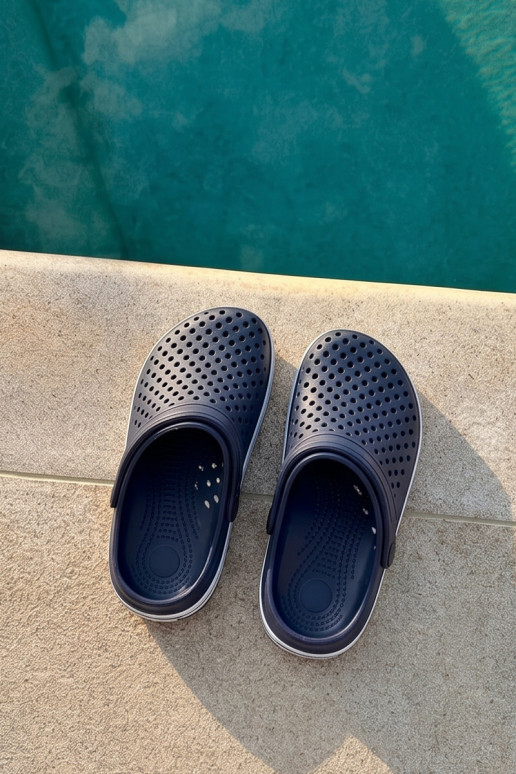 Chaussons légers pour hommes bleu foncé Tai Turiravena