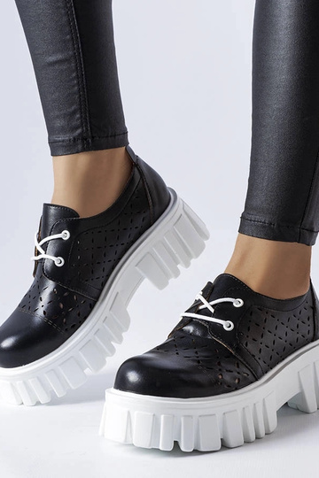 Mocassins chunky perforés noirs Camus 2