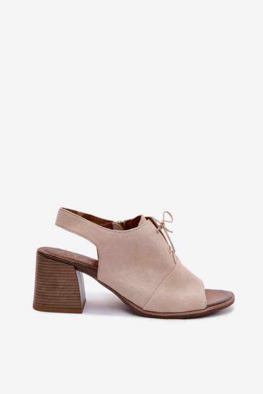 Escarpins en daim ivoire élégants avec des détails stylés Zazoo 40523