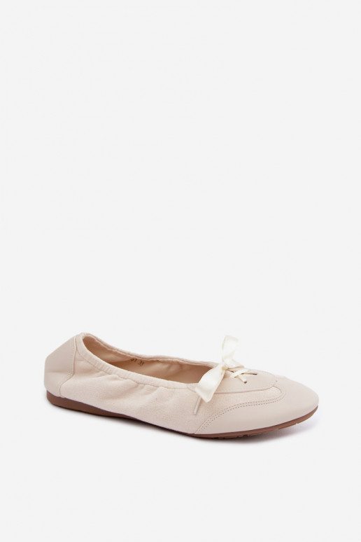 Ballerines sportives ivoire avec des détails élégants Peonia