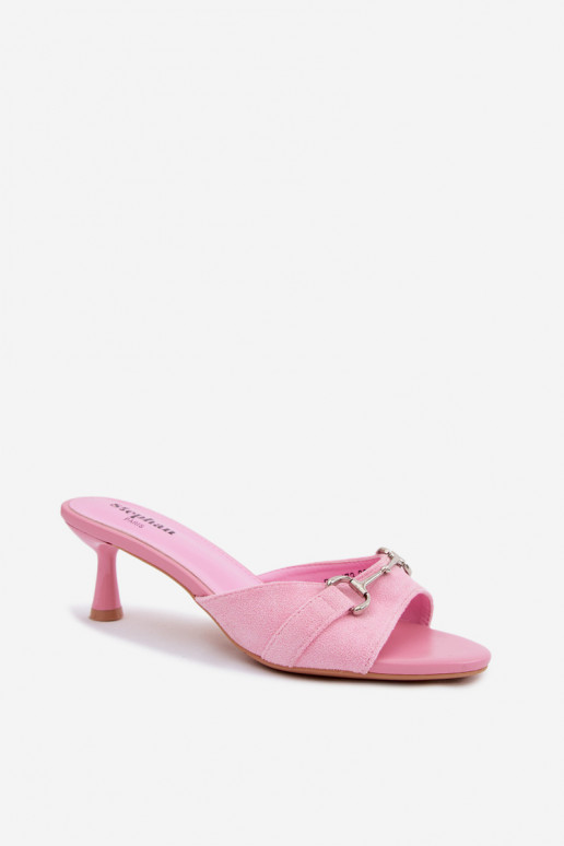 Chaussons pour femmes à talon fin avec détails élégants en rose Poppia