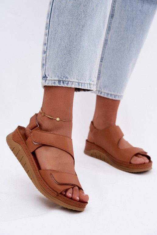 Sandales brunes pour femmes avec plateforme et fermetures adhésives