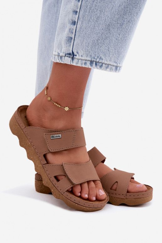 Chaussons en cuir marron avec fermeture adhésive Inblu