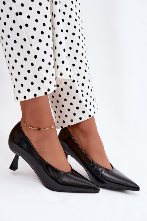 Chaussures pointues avec talons noirs Silenta