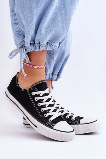 Baskets basses classiques pour femmes en noir Vegas