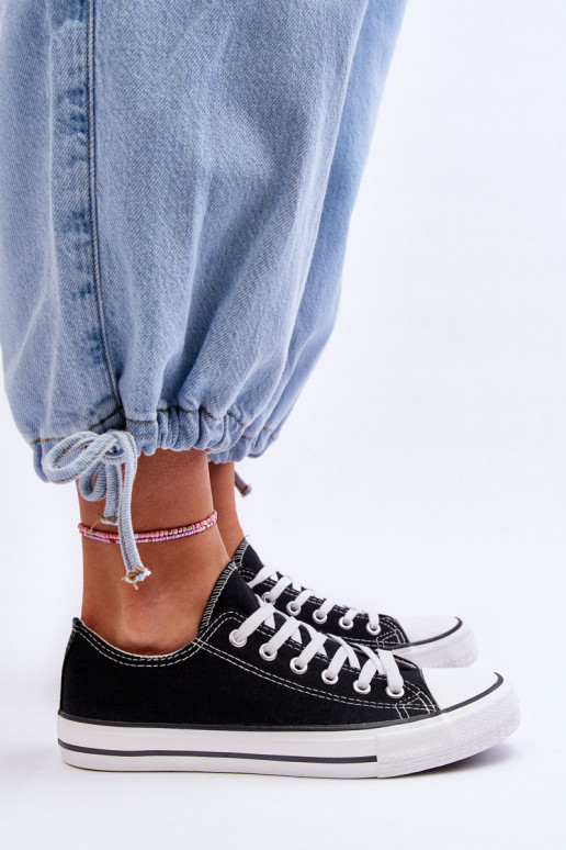 Baskets basses classiques pour femmes en noir Vegas