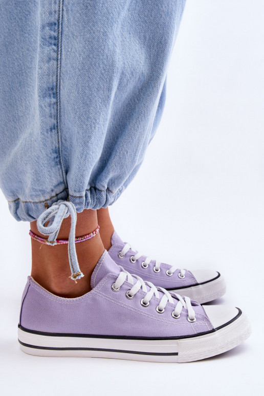 Baskets basses classiques pour femmes en violet Vegas