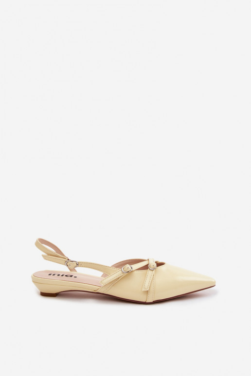 Sandales pour femmes avec brides en cuir synthétique jaune Glamira